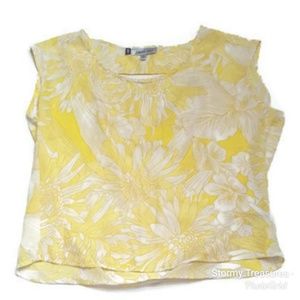 Jennifer Lopez Spring Blouse with cutout in back